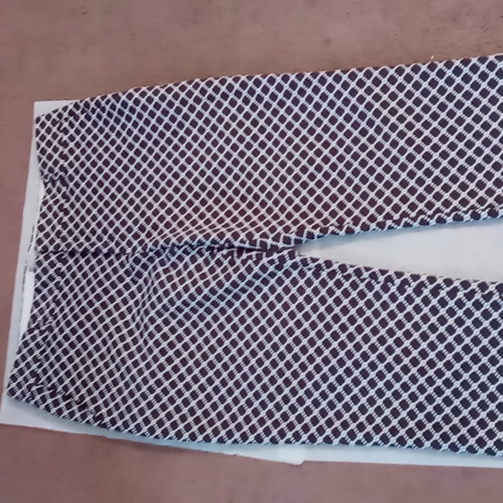 Banana Republic black and white summer pants size 12 full length